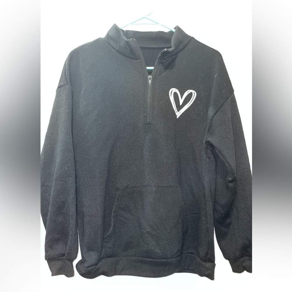 Heart Print Half Zip Drop
Shoulder Sweatshirt